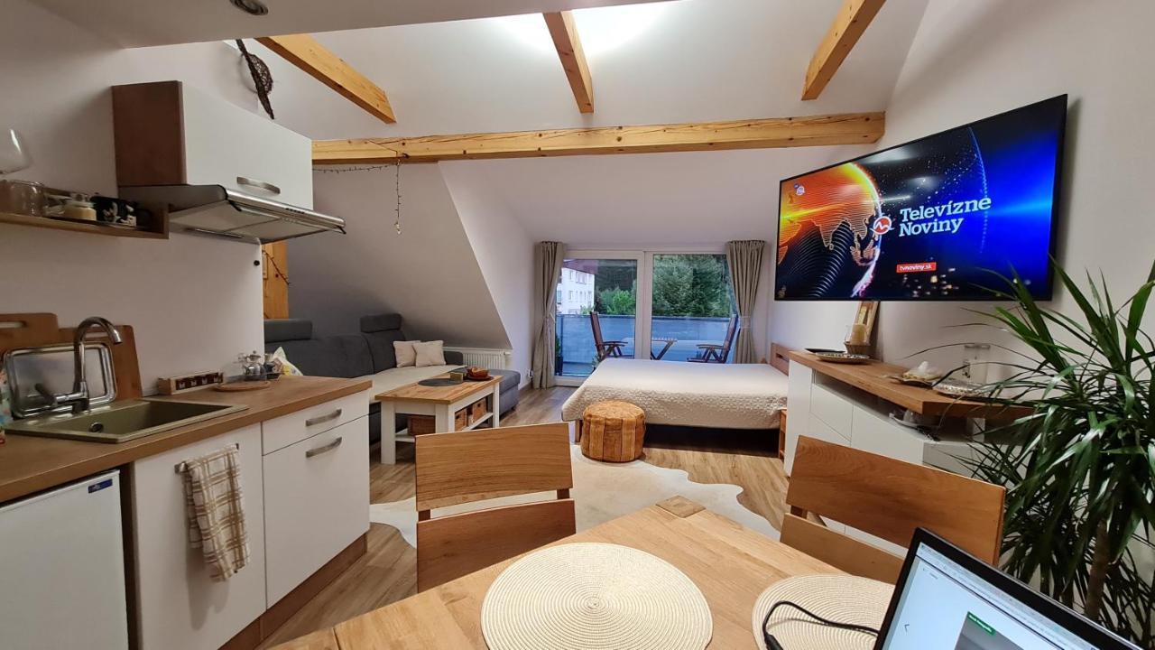 Appartamento Penzion PIANO Liptovský Mikuláš Esterno foto
