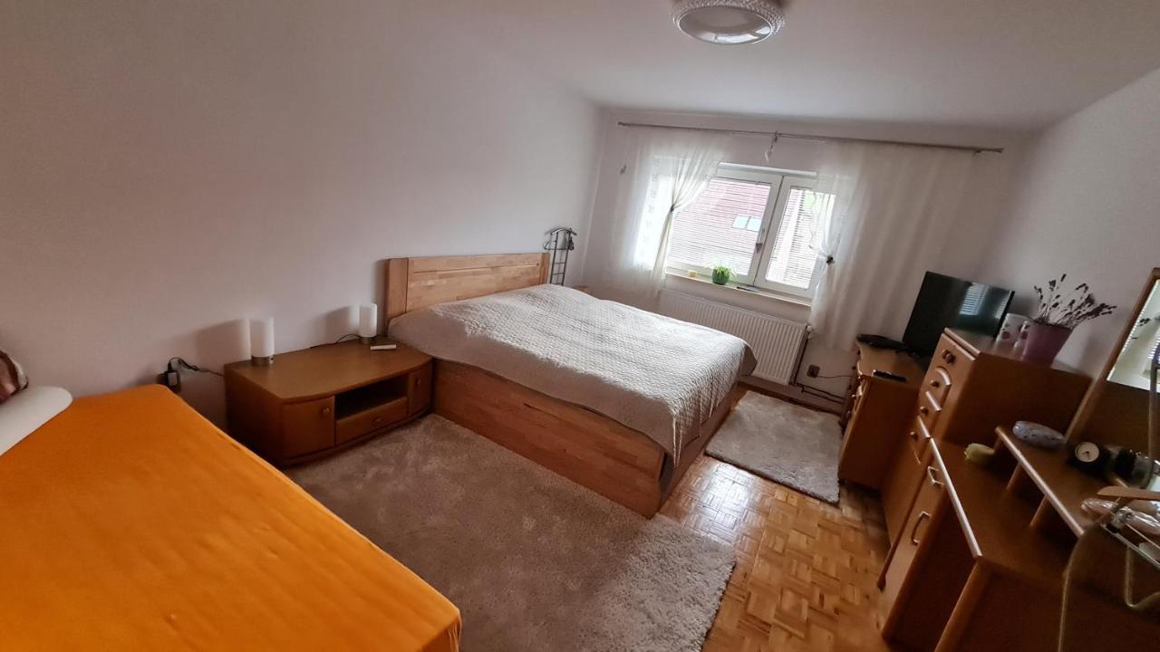 Appartamento Penzion PIANO Liptovský Mikuláš Esterno foto