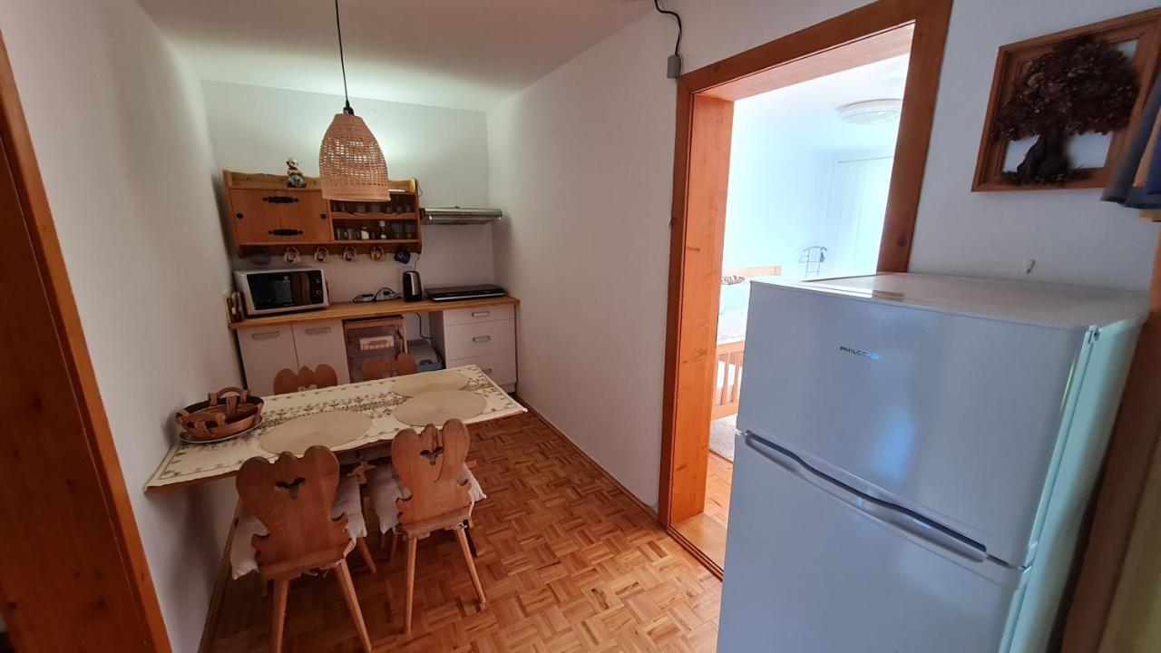 Appartamento Penzion PIANO Liptovský Mikuláš Esterno foto